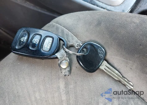 2012 Hyundai Elantra Gls (Ulsan Plant) z USA, uszkodzony, nr VIN KMHDH4AE6CU378389